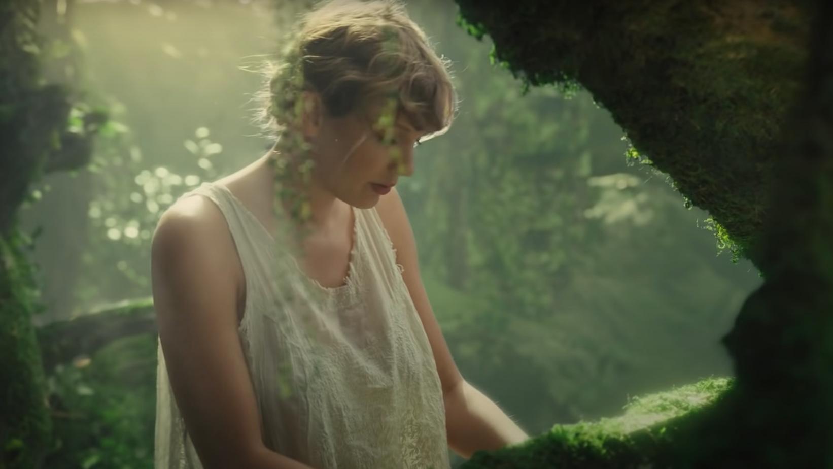 Folklore Taylor Swift At Her Best While The World Is At Its Worst