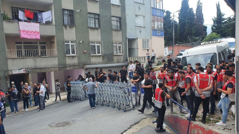 Turkish residents protesting the illegal seizure of their homes.